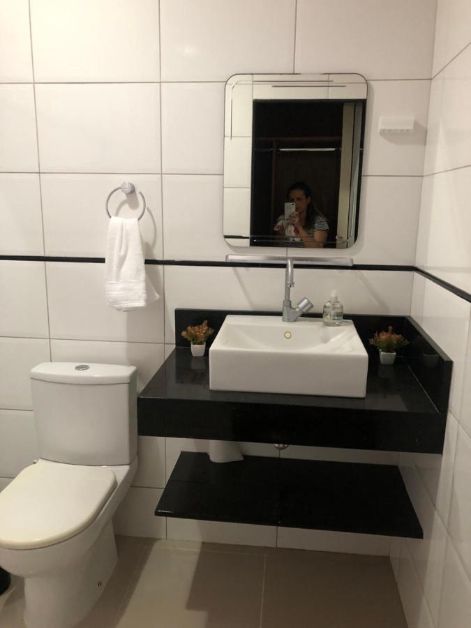 Flat Aju - Um Jeitinho Especial De Se Hospedar Em Aracaju. Uma Verdadeira Suite Master Todo Mobiliado No Capricho So Para Voce. ภายนอก รูปภาพ